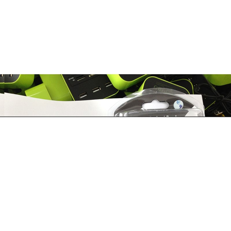 USB 2.0 sve-u-jednom hubu i čitač kartica uz prilagodljiv logotip, napajanje putem USB-a, brzina prijenosa 480 Mbps