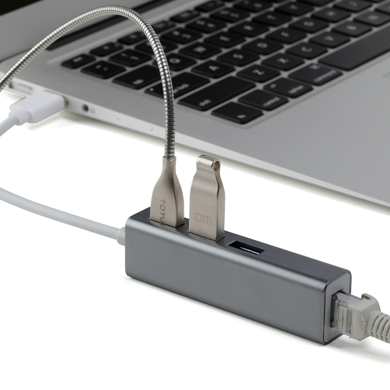 USB-C 3.0 hub s Ethernetom, 4-portový splitter, USB 3.0 rozhranie, 10/100 Mbps, model YCM-WK-05