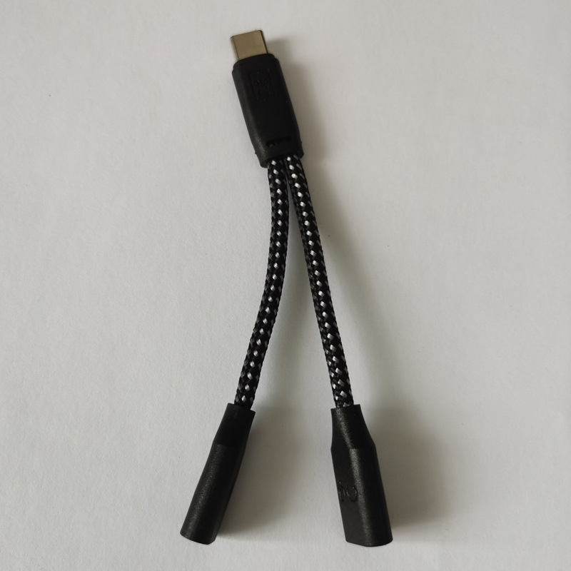 2-u-1 OTG audio adapter kabel za lavalier mikrofon i slušalice, kompatibilan s Type-C uređajima (jezgro od najlona, bakreni vodič, ROHS)
