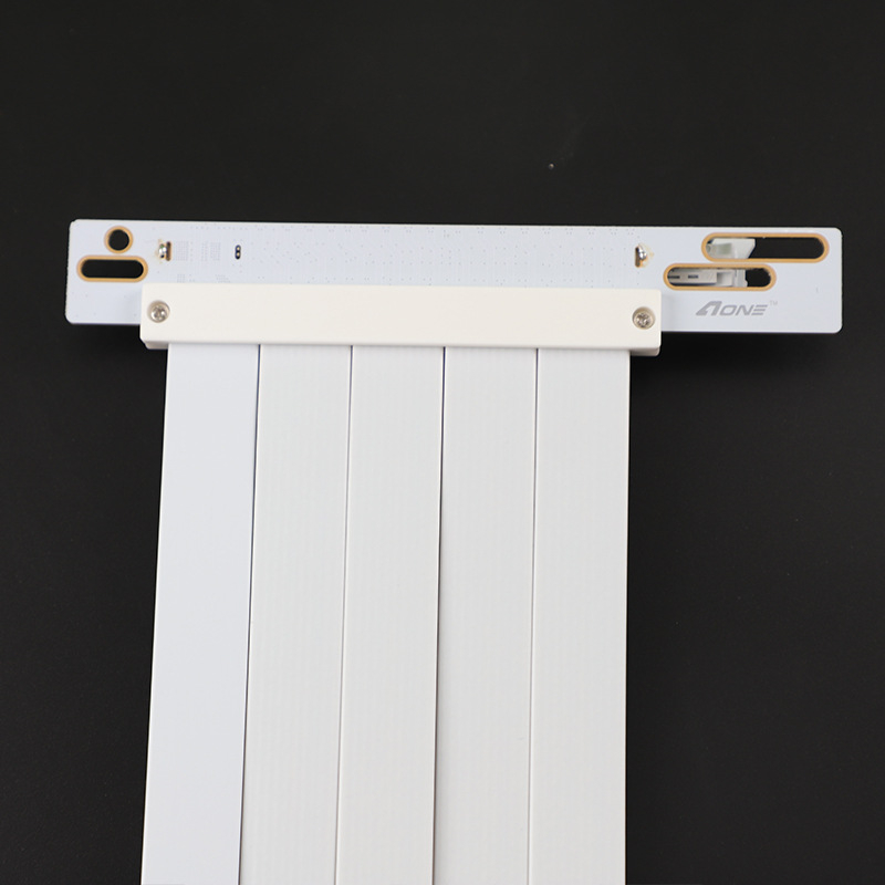 Cablu de extindere PCIe 4.0 pentru placă video, înaltă viteză, soclu la 90 de grade pentru montaj vertical, sudură pe un singur rând, compatibil cu carcase ATX