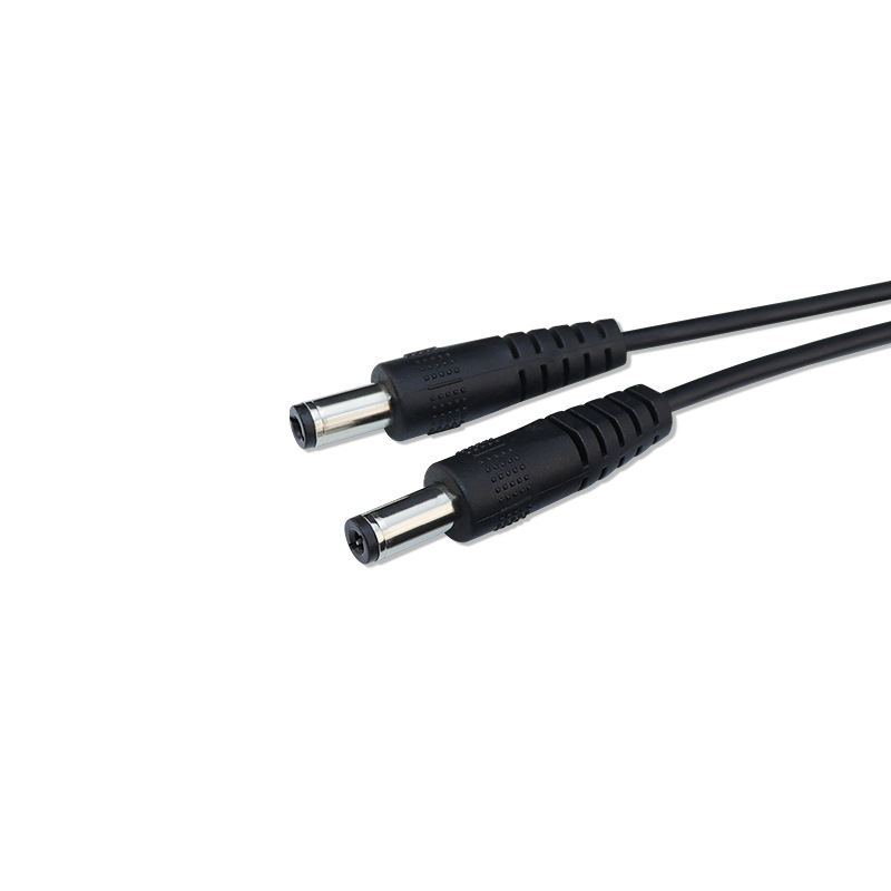 Vaizdo stebėjimo kameros maitinimo skirstomasis kabelis: 1 moteriškas DC5521 ir 2 vyriški DC5521 jungtys