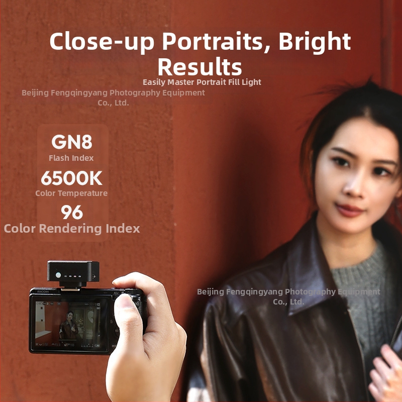 Kompaktne ručne LED svetlo na doplnenie, model SL01, výkon do 10W, vstup 5V