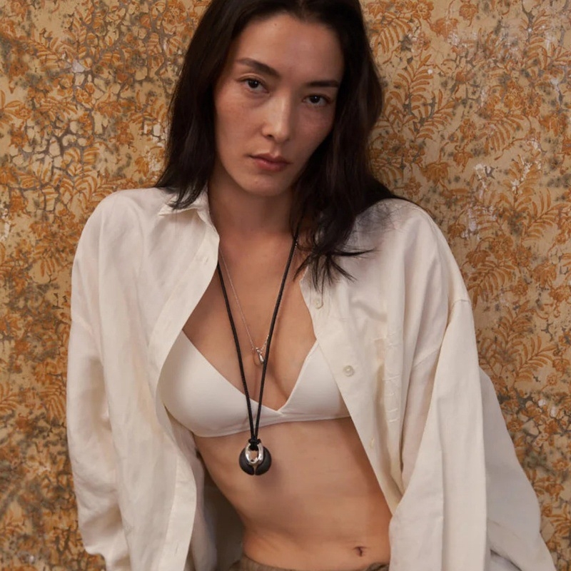 Colier din lemn cu pandantiv rotund gol, lanț drept, design geometric, 24 g