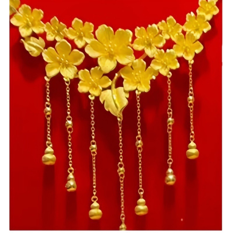 Colier — cupru, electroplatare, pandantiv în formă de floare, lanț clavicular, lungime 41–50 cm