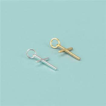 Kryžiaus pakabukas iš 925 sidabro su auksavimu — mažas rankų darbo DIY karoliukų bižuterijos pakabukas