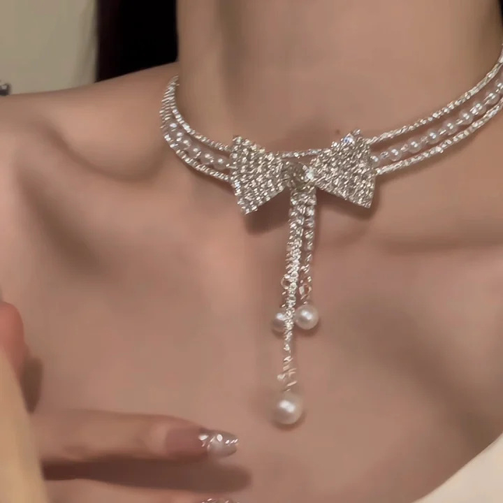 Τσόκερ κολιέ με σχέδιο φιόγκο και μαργαριταρένιο κρεμαστό, κανονική αλυσίδα, ανάμικτα υλικά