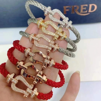 Позлатена медна гривна с телено въже, подкова закопчаване, диамантени акценти, унисекс