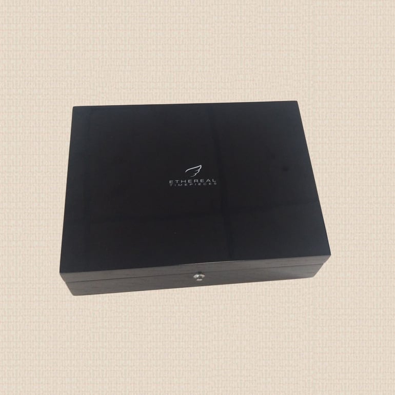 JISAN дървена кутия за часовници и кутия за бижута, с печат на лого и персонализация.