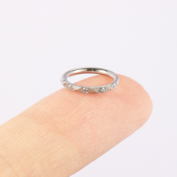 Zessen γεωμετρικό δαχτυλίδι μύτης από ανοξείδωτο ατσάλι με ζιρκόν κρύσταλλα