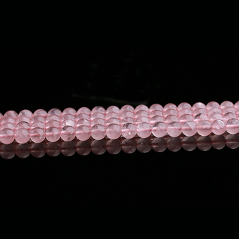 Perle z kryštálu – okrúhle korálky, totemový vzor, brúsenie a leštenie.