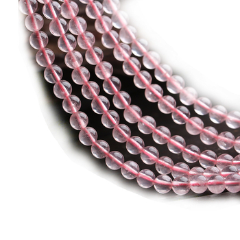 Perle z kryštálu – okrúhle korálky, totemový vzor, brúsenie a leštenie.