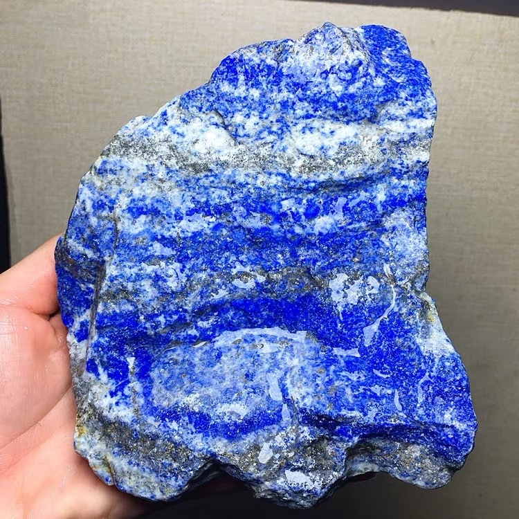 Aromadiffúzor kő akváriumokhoz és tájépítéshez | Eredet: Lianyungang Donghai megye; Megjelenés: nyers kő