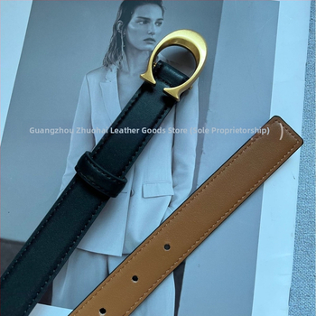 Унисекс кожен пояс от естествена телешка кожа с голяма буква C на катарамата, медна катарама, автоматично закопчаване, електроплакиран финиш