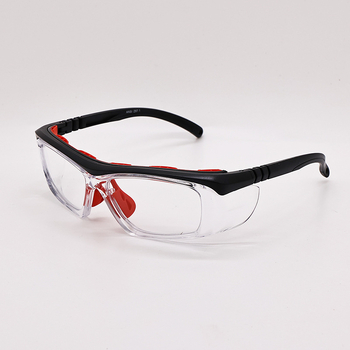 Aizsargbrilles GY013 darbam un motobraucējam – vēja un smilšu izturīgas, triecienizturīgas, maināmas dioptriju lēcas, 1,6 mm lēcu biezums, caurspīdīgas lēcās, modelis GY013