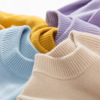 Dječji kašmir pulover, debeli pleteni, okrugli izrez, dugi rukavi, minimalistički stil