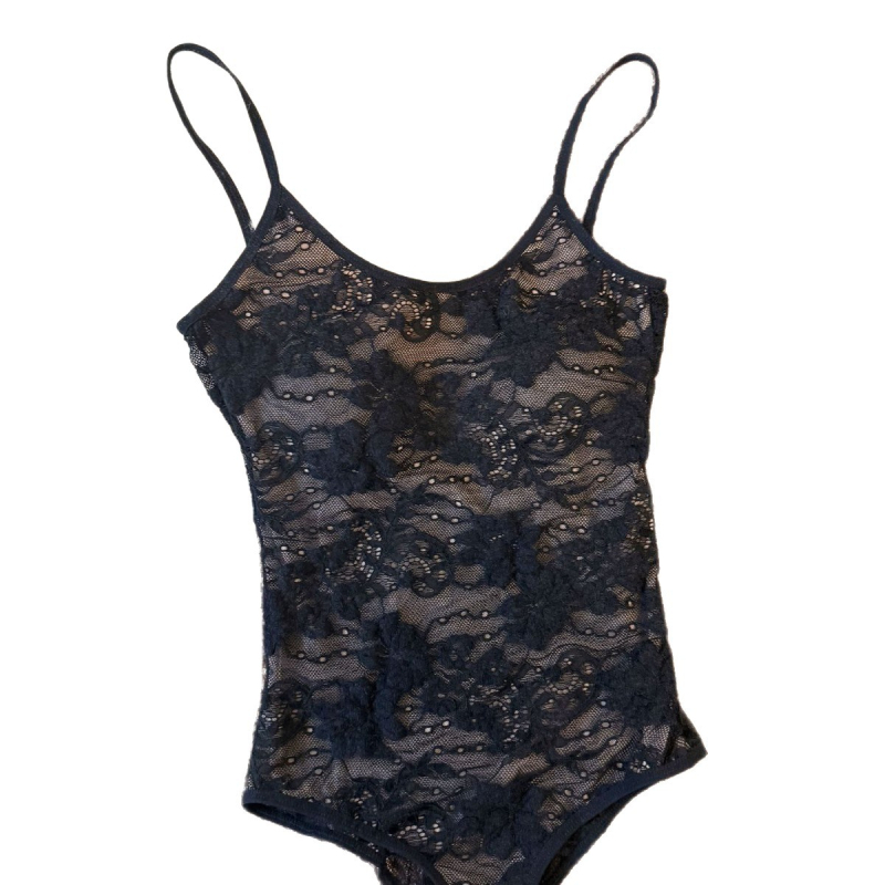 Камизолен гащеризон с дантелена подплата, открит гръб, кръгла яка, найлонова смес 50–70%, средно тегло 181–200 г/м²