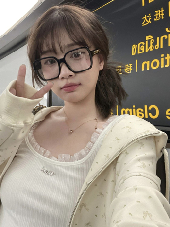 Ženska dukserica s kapuljom i zipom, uzorak mašne, lagana mješavina pamuka i poliestera