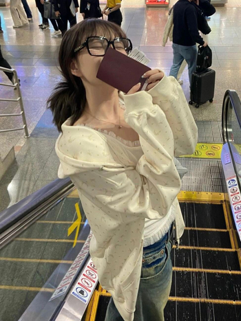 Ženska dukserica s kapuljom i zipom, uzorak mašne, lagana mješavina pamuka i poliestera