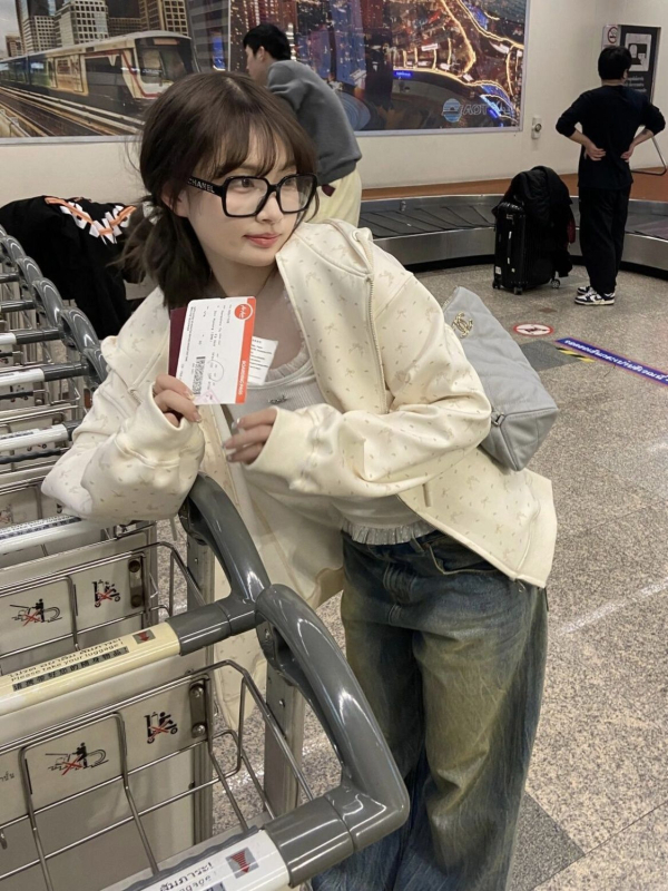 Ženska dukserica s kapuljom i zipom, uzorak mašne, lagana mješavina pamuka i poliestera