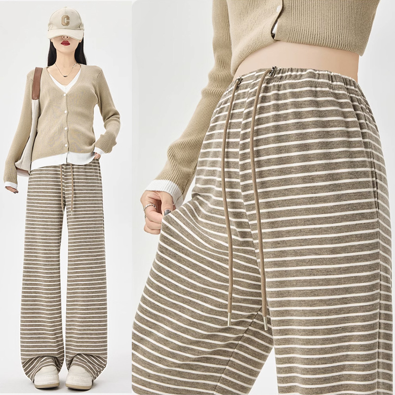 Бременни панталони със зебра принт, широки крачоли, връзка за стягане, дишащ полиестер, свободен силует.