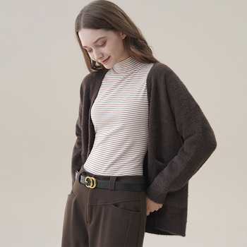 Nėštiesiems skirtas pagrindinis tops su gobtuvu, pusaukšto kaklo, ilgos rankovės, tiesus siluetas, vidutinio ilgio, poliesterio-elastano mišinys