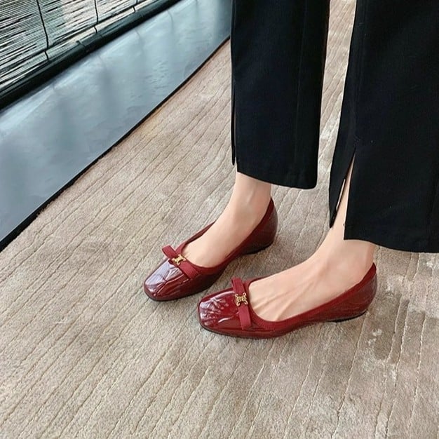 Crape Myrtle ženske ravne cipele, gornji materijal: prava koža, okrugli vrh, skriveno 3 cm povećanje visine, gumeni potplat