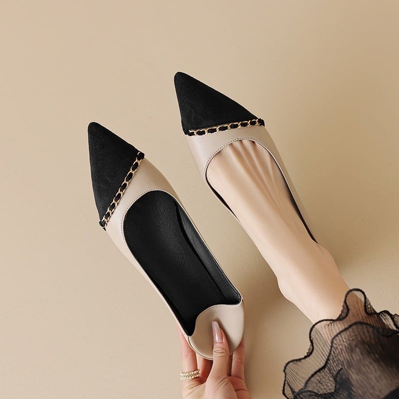 Mary Jane cipele, špičast nos, gornji dio od prave kože, kaiš s kopčom, gumena potplata