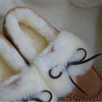 Γυναικείες Μοκασίνες-Μποτάκια Χιονιού με Φιόγκο – Slip-on, Εσωτερική επένδυση από μαλλί, Πέλτα από μαλλί προβάτων, Καουτσούκ σόλα, Χαμηλό ύψος