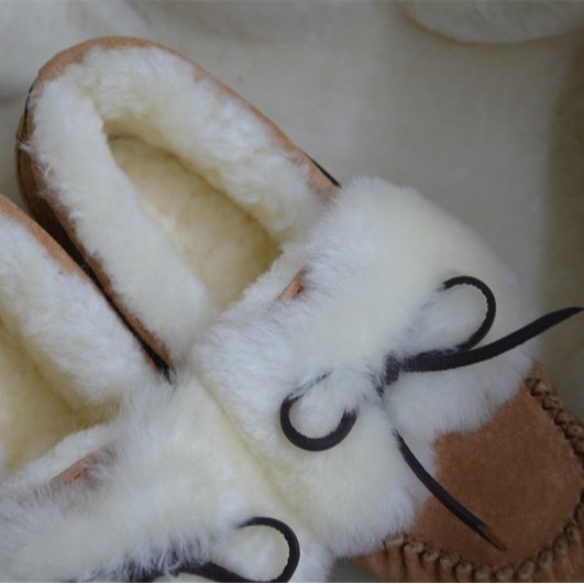 Γυναικείες Μοκασίνες-Μποτάκια Χιονιού με Φιόγκο – Slip-on, Εσωτερική επένδυση από μαλλί, Πέλτα από μαλλί προβάτων, Καουτσούκ σόλα, Χαμηλό ύψος