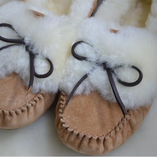 Γυναικείες Μοκασίνες-Μποτάκια Χιονιού με Φιόγκο – Slip-on, Εσωτερική επένδυση από μαλλί, Πέλτα από μαλλί προβάτων, Καουτσούκ σόλα, Χαμηλό ύψος