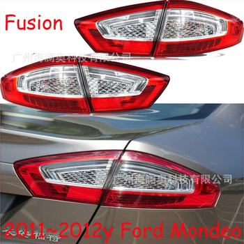 LED zadné svetlo pre Ford Mondeo 2011–2012 so svetlami do hmly a brzdovými, ABS, 12V, 45W, 4500 lm