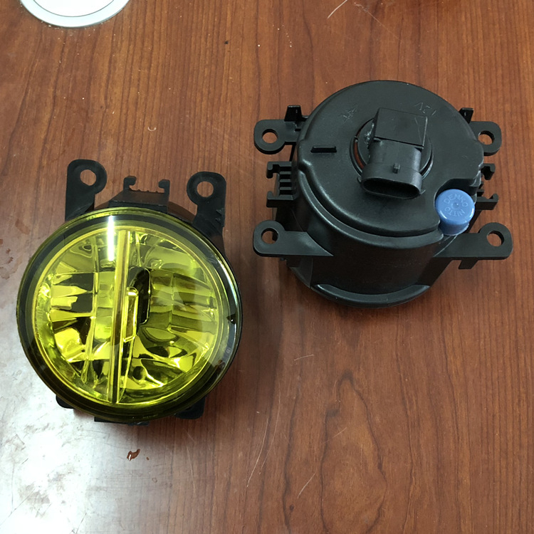 Faruri LED pentru ceață | Modelul YCL-774S | Material: aliaj de aluminiu + PC | Potrivit pentru Mitsubishi, Honda, Nissan, Toyota; Compatibile cu Ford, Citroën, Renault, Suzuki