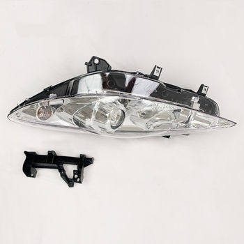 Фар за Dongfeng Peugeot 307 (T63) – 620686/620886, 12V халогенна лампа, абажур в стила на оригинала, за модели след 2008 г.