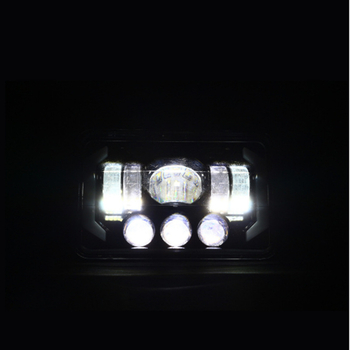 LED prednja svjetiljka Harley motocikl — universalna, kućište od PC+ aluminija; napon 10–60V; LED izvor; vijek trajanja 30000 h