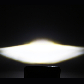 LED prednja svjetiljka Harley motocikl — universalna, kućište od PC+ aluminija; napon 10–60V; LED izvor; vijek trajanja 30000 h