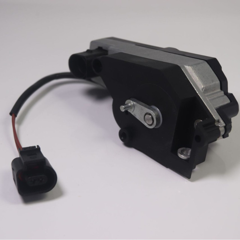 Zadnja kamera za Volkswagen, 12V, 170° kut gledanja, 720x540 rezolucija, ABS kućište, zaslon dostupan