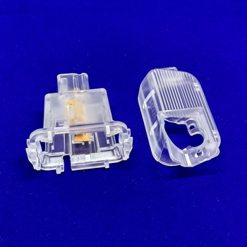 Carcasă pentru suport lentile cameră spate Mazda – modelul 8334, 12V, reglare unghi 120°, rezoluție 720x680, semnal AV