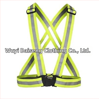 Vesta reflectorizantă pentru alergare, cu închidere snap și reglabilă cu inel D