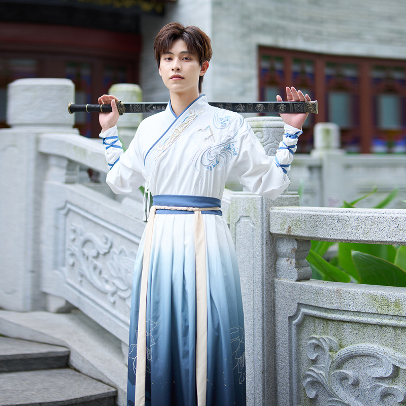 Комплект за двойка: традиционен китайски костюм с бродерия, вдъхновен от бойни истории (Полиестер • Основно съдържание на тъканта под 30% • Сезон: Лято 2023 • Етикет с яка • С бирка)