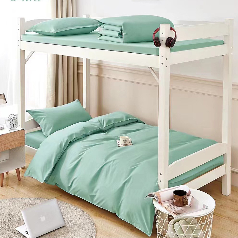 Triju daļu gultas veļas komplekts studentu internātam, ilgi vaski kokvilnas, twill audums, reaktīvā drukāšana un krāsošana, auduma blīvums 133x72, diegu skaits 40