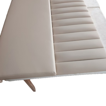 Falasvédő puha ütésvédő sportlétesítményekhez: alkalmas kosár- és badmintonpályákra, edzőteremre, boksz-terembe és korai nevelési központra; öntapadós, modern minimalist stílus, egyszínű felület, feldolgozás és testreszabás