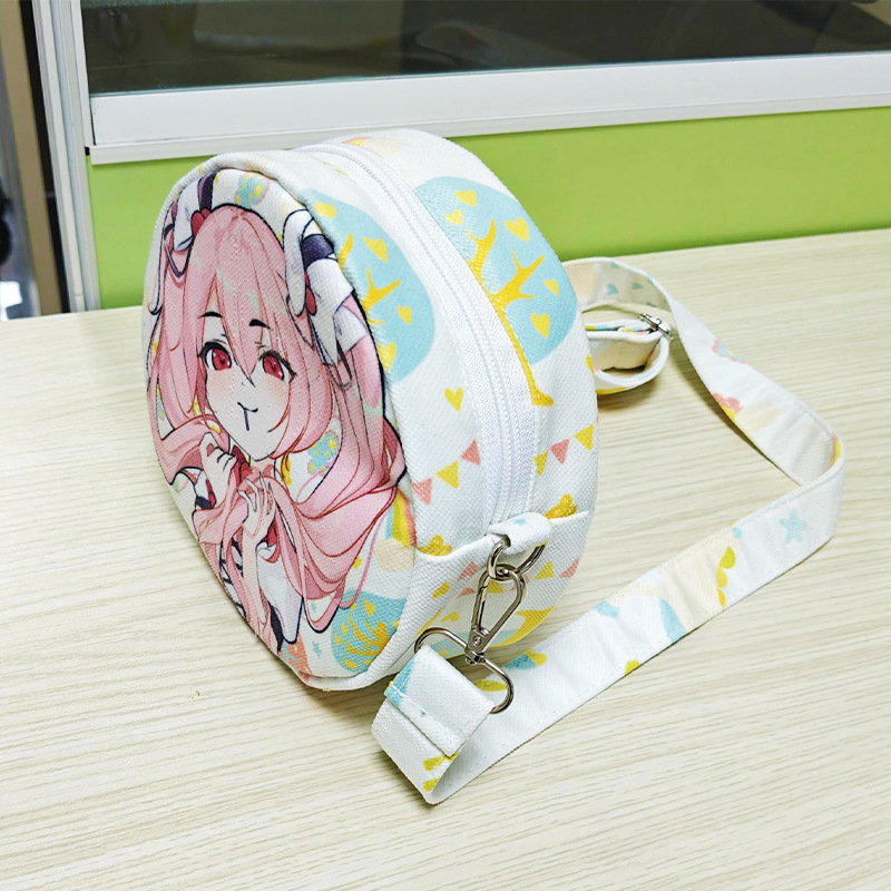 Ženska crossbody torba u japanskom stilu s karikaturama, jacquard platno, okrugli oblik, zatvarač, laminirani unutarnji džep