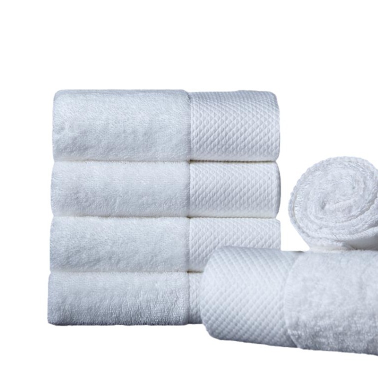 Hotellirätik, 100% puuvill, 16s lõng, kaal 60–800 g, brodeeritud logo, imavus 5–10 s