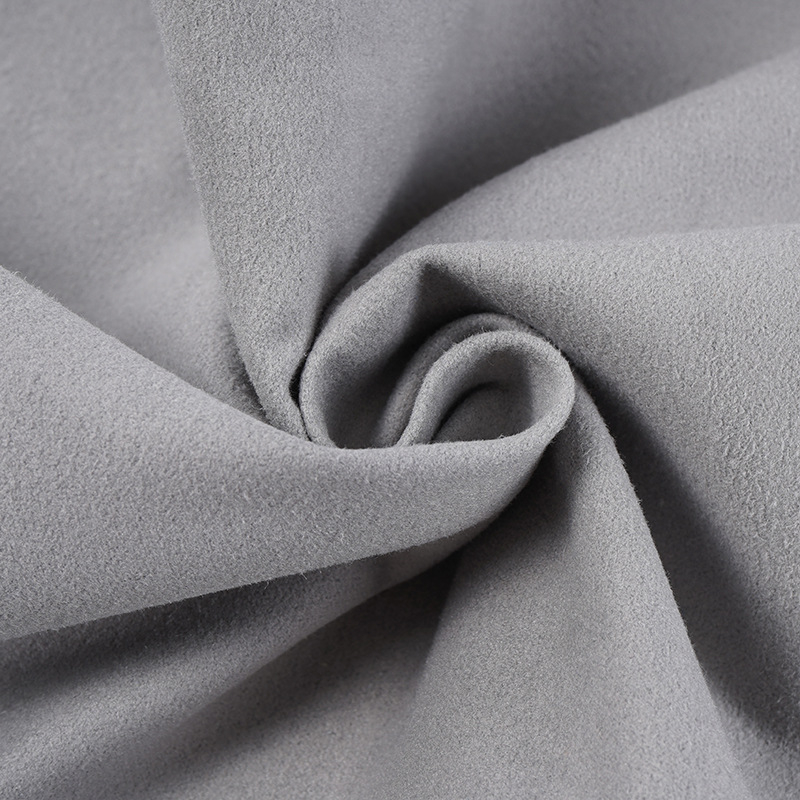 Spordirätik kahepoolses veluuriga; 88% polüester, 12% nailon; 200 GSM; higistamisest imendumine ja jahutamine; logotüübi trükkimine on võimalik