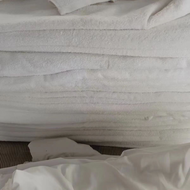 Mikropluošto langų valymo rankšluostis – Medžiaga: mikropluoštas, Didelis sugeriamumas, Skirtas stiklams