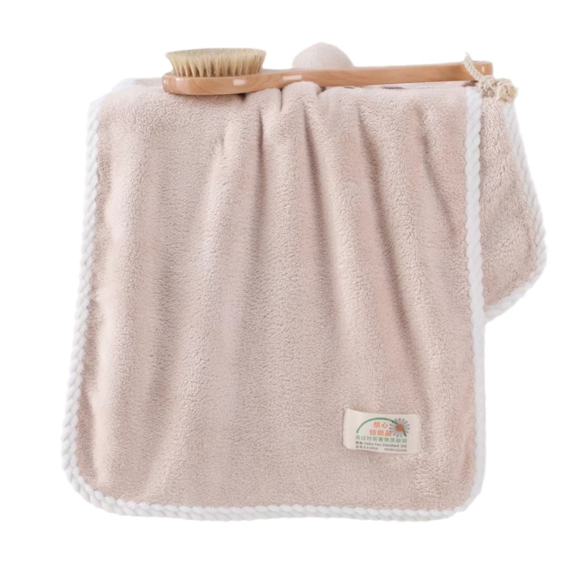 Ručník od coral fleece, mekan i upijajući, 150D, 80–100 g, šav završene ivice s čipkom, za kačenje