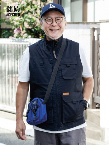 Памучен мъжки жилет с качулка и цип, свободна кройка, стойкова яка, множество джобове