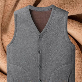 Мъжка жилетка с плюшено подплатяване, топла и квилтирана, V-образно деколте, едноредово копчане, странични джобове