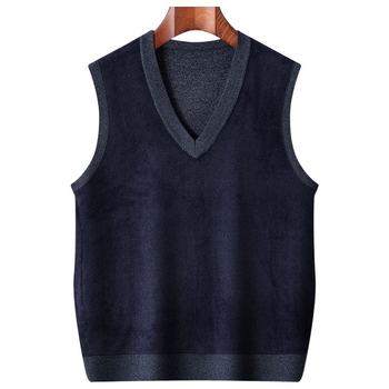 Качулеста жилетка с плътна плюшена материя (заешка коса), райета, V-образно деколте и двойно закопчаване