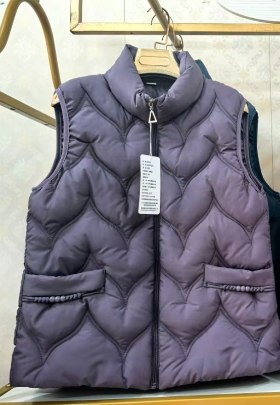 Памучно подплатена жилетка с яка-стойка, цип, къса дължина, полиестерна тъкан